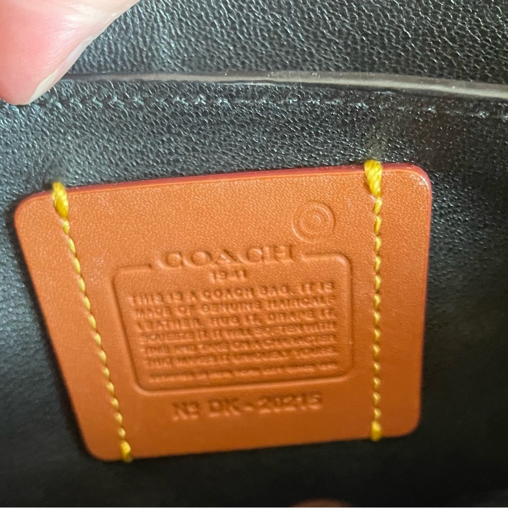Coach crossbody in tiger pattern, calf hair and leather material. - Picture 6 of 8